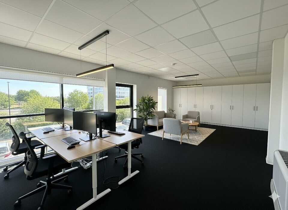 Bureaux avec visibilité exceptionnelle le long de l'A4 – un emplacement stratégique pour booster votre activité !