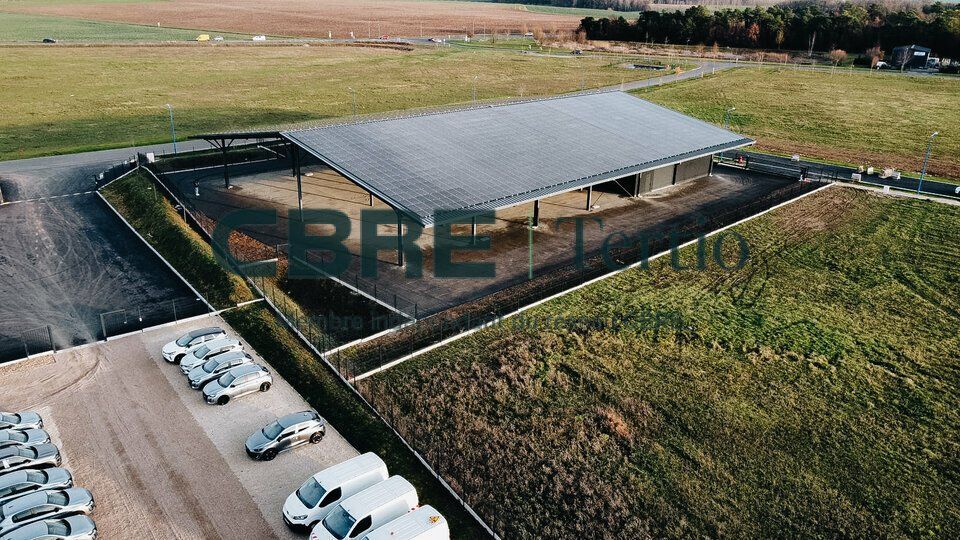 Location entrepot 300 m² non divisibles