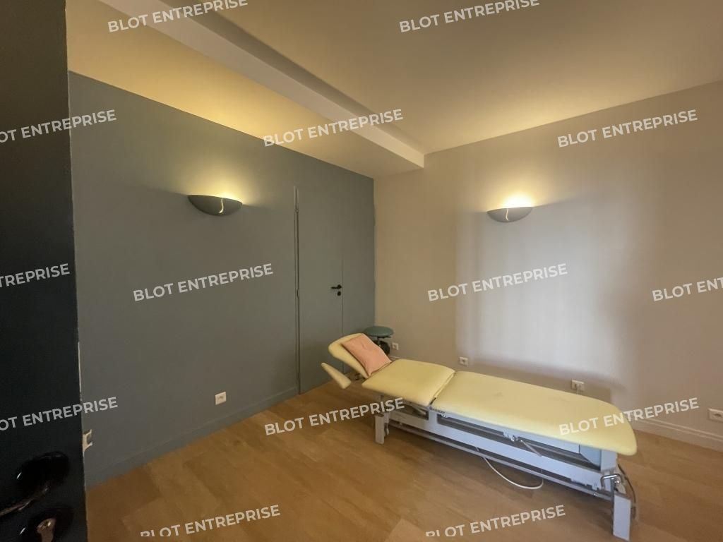 Location local commercial 17 m² non divisibles