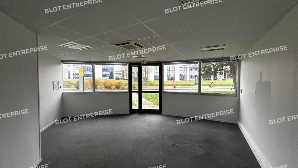 Location bureaux 334 m² non divisibles