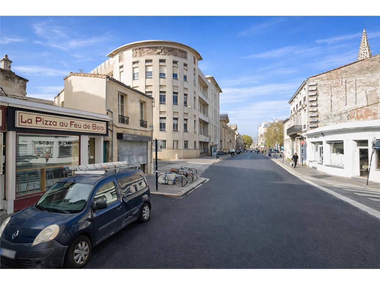 Vente local commercial 45.00 m² à BORDEAUX