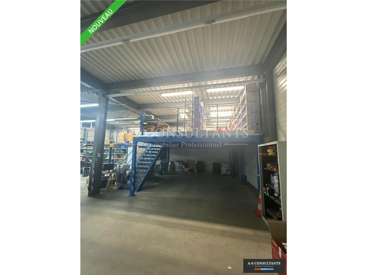 Location entrepot 400 m² non divisibles