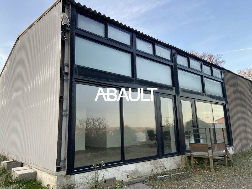 Location local d''activites 230 m² non divisibles