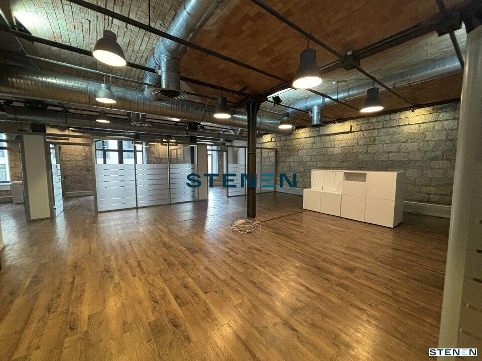 Location bureaux 243 m² non divisibles