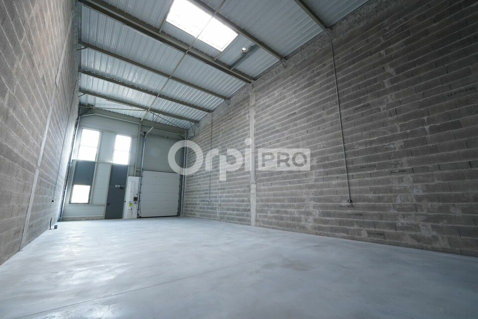 Location local d''activites 139 m² non divisibles