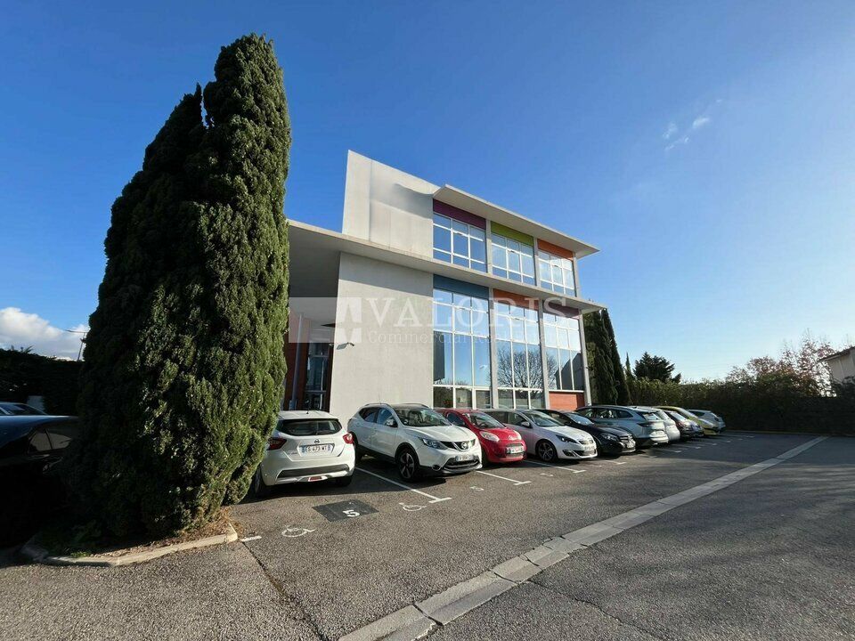 Location bureaux 130 m² non divisibles