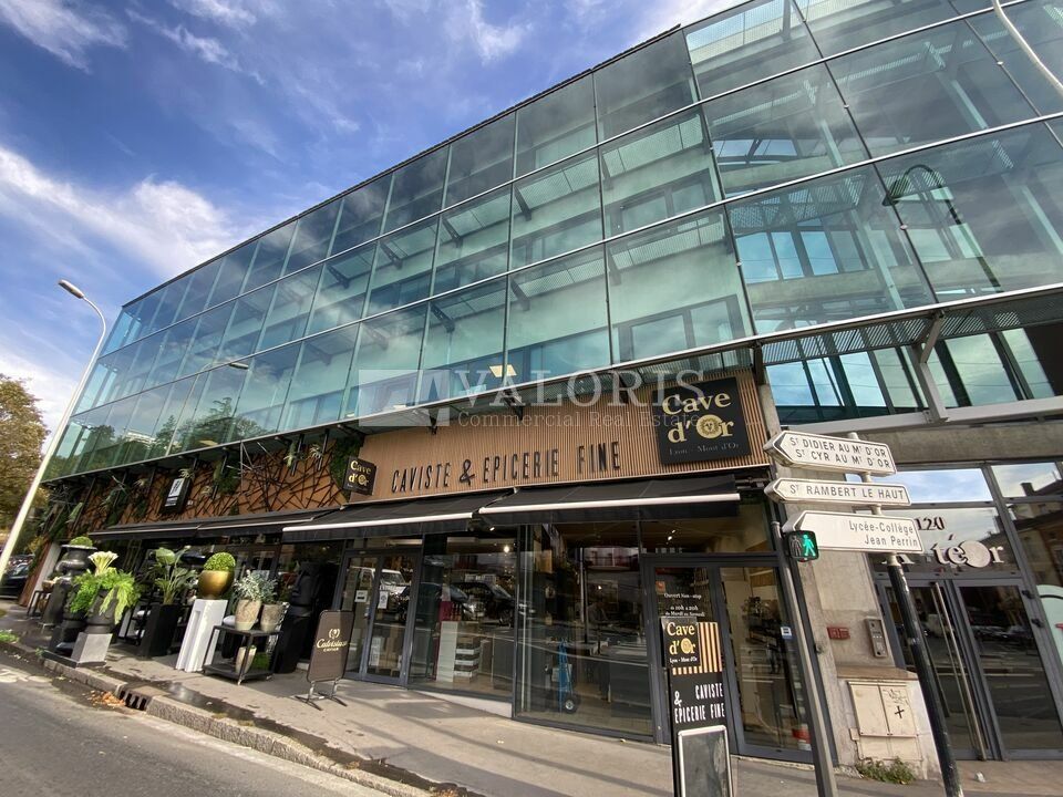 Location bureaux 195.9 m² non divisibles