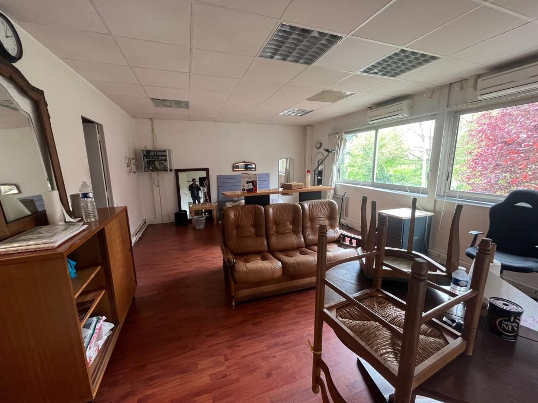 Location bureaux 76 m² non divisibles