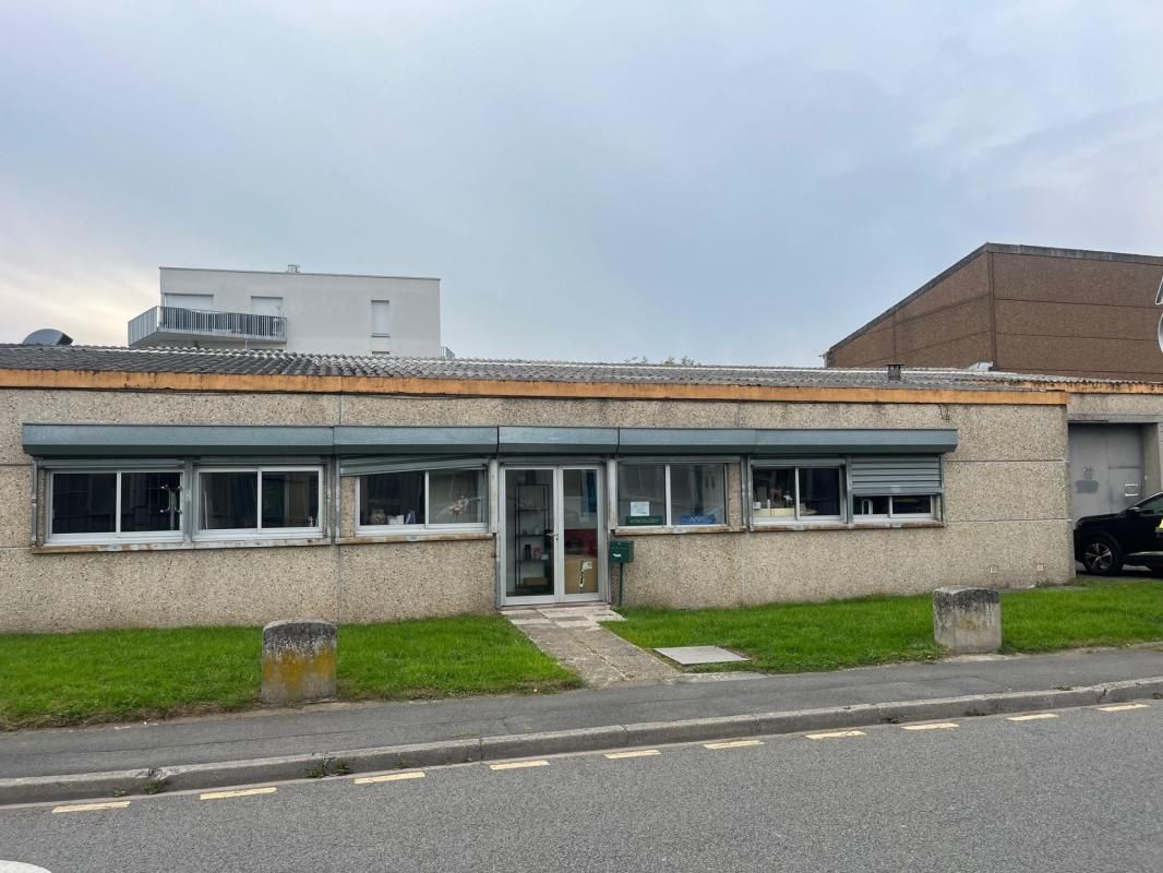 Vente entrepôts 450 m² non divisibles