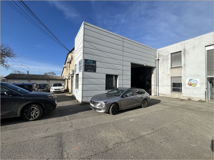 Location Locaux d'activité 216 m² non divisibles