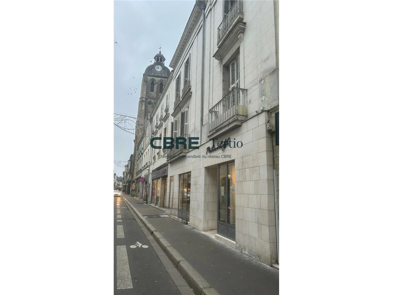 Location local commercial 80 m² non divisibles