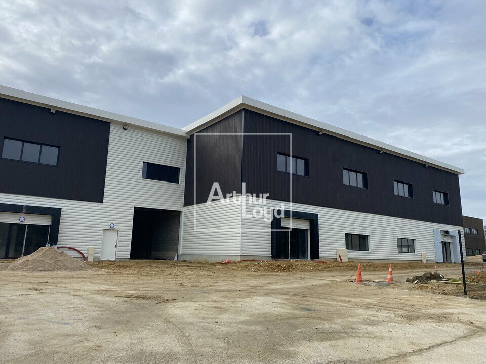 Vente local d''activites 570 m² non divisibles