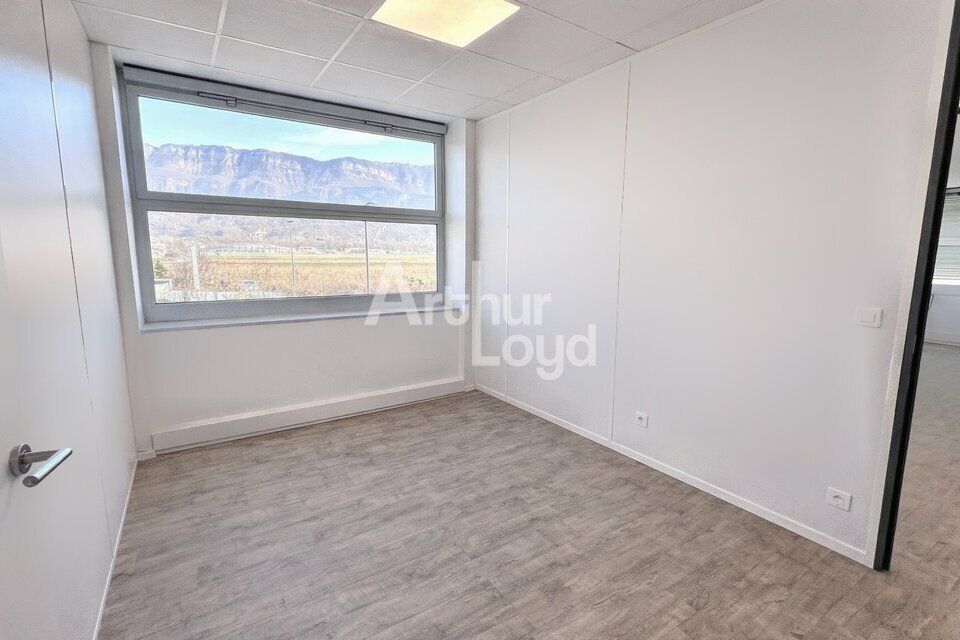 Location bureaux 90 m² divisibles à partir de 45 m²