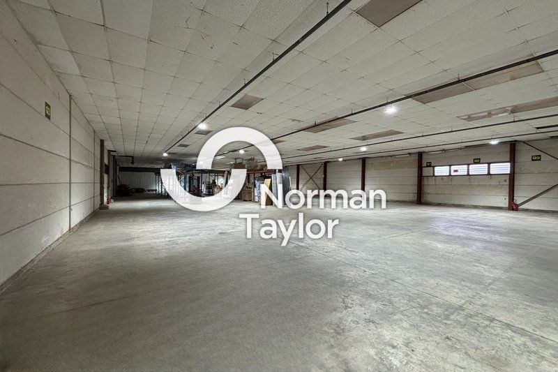 Location local d''activites 1000 m² non divisibles