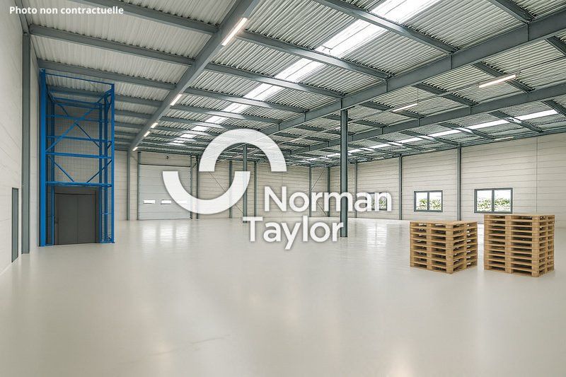 Location local d''activites 1600 m² divisibles à partir de 160 m²