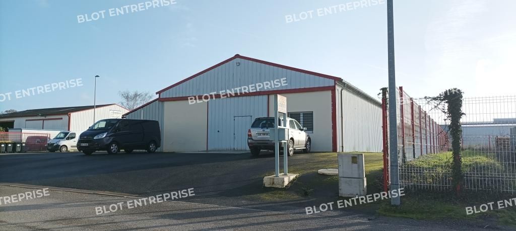 Vente entrepôts 250 m² non divisibles