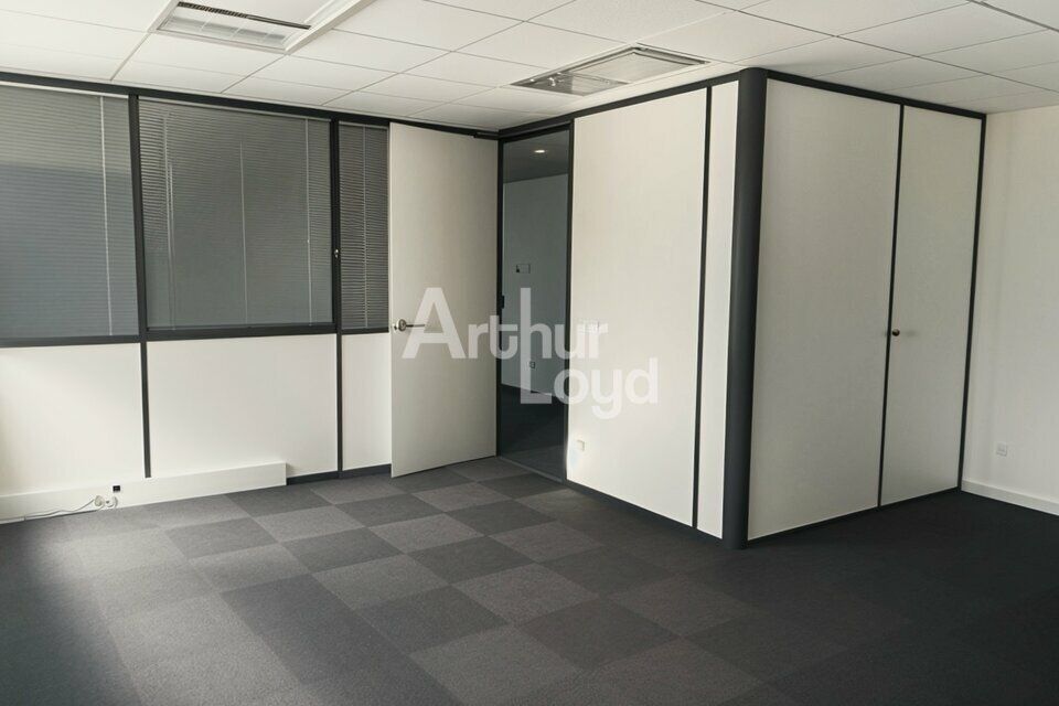 Location bureaux 90 m² non divisibles