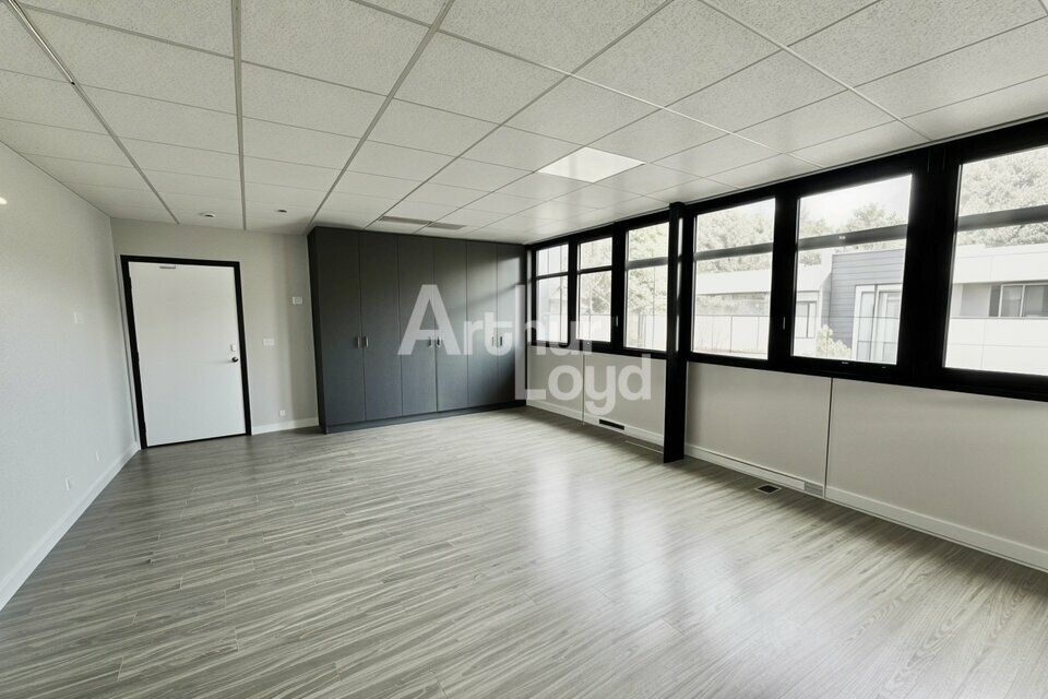 Bureau à louer au Bourget du lac-50 m² au sein du parc d'activités Savoie Technolac