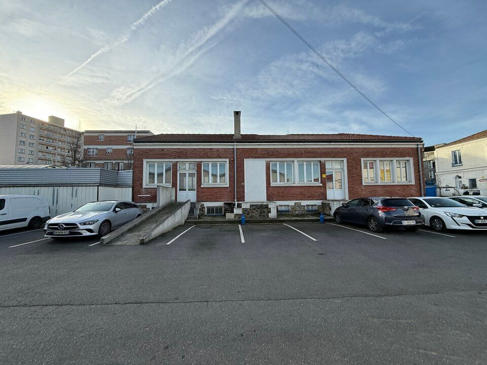 Location local d''activites 291 m² non divisibles