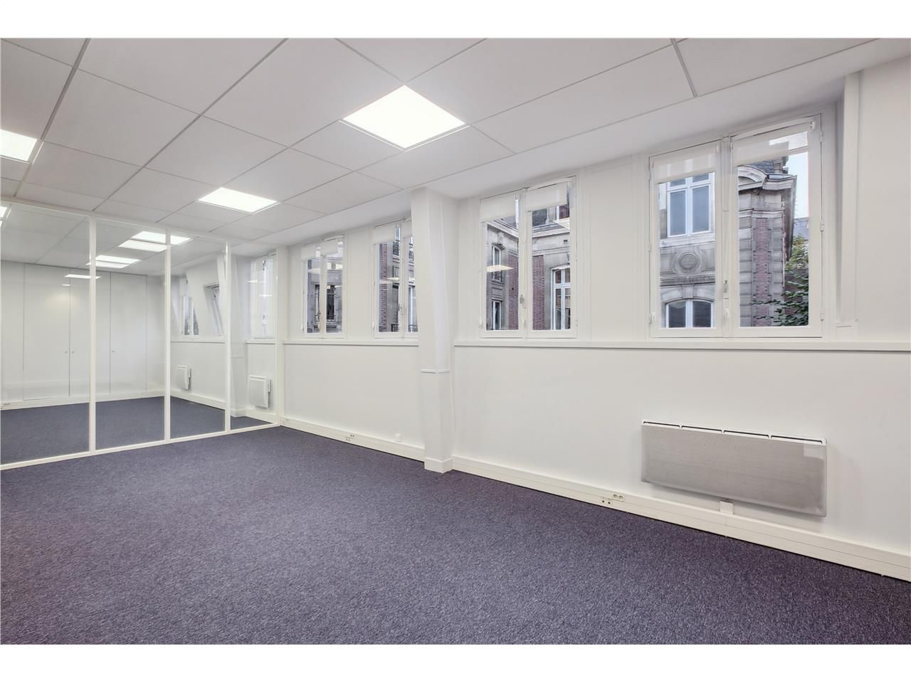 Location bureaux 70 m² non divisibles