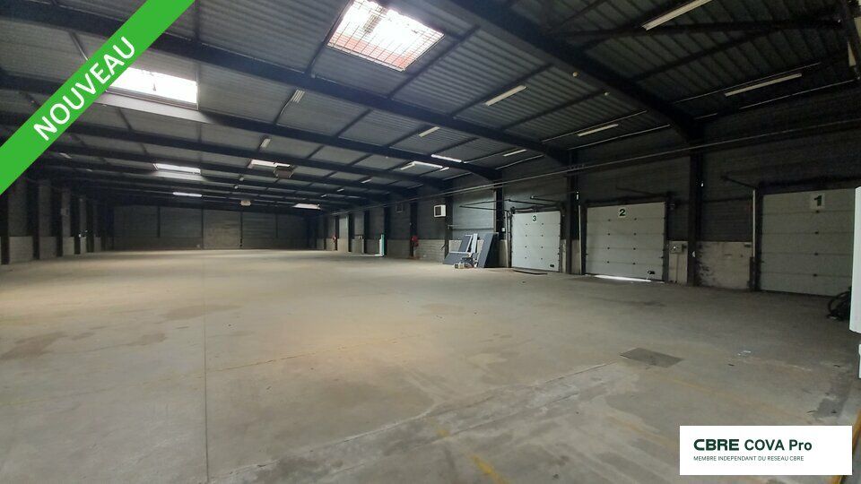 Location local d''activites 2294.94 m² non divisibles