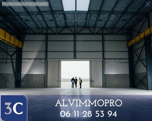 Location loft/atelier/surface 1370 m² à ESTILLAC