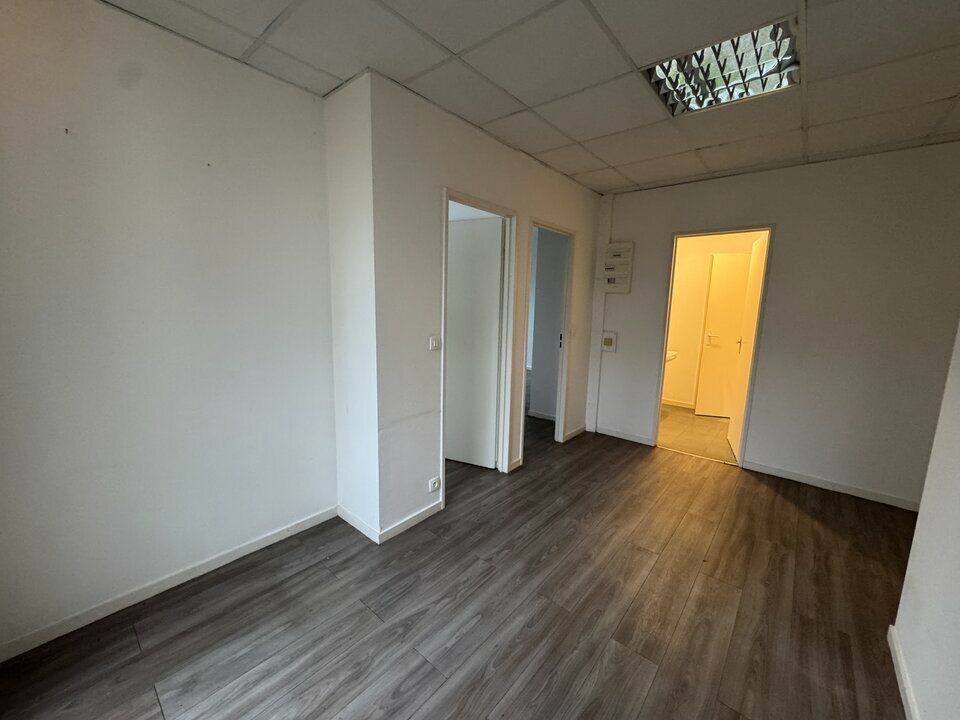 Location bureaux 48 m² non divisibles