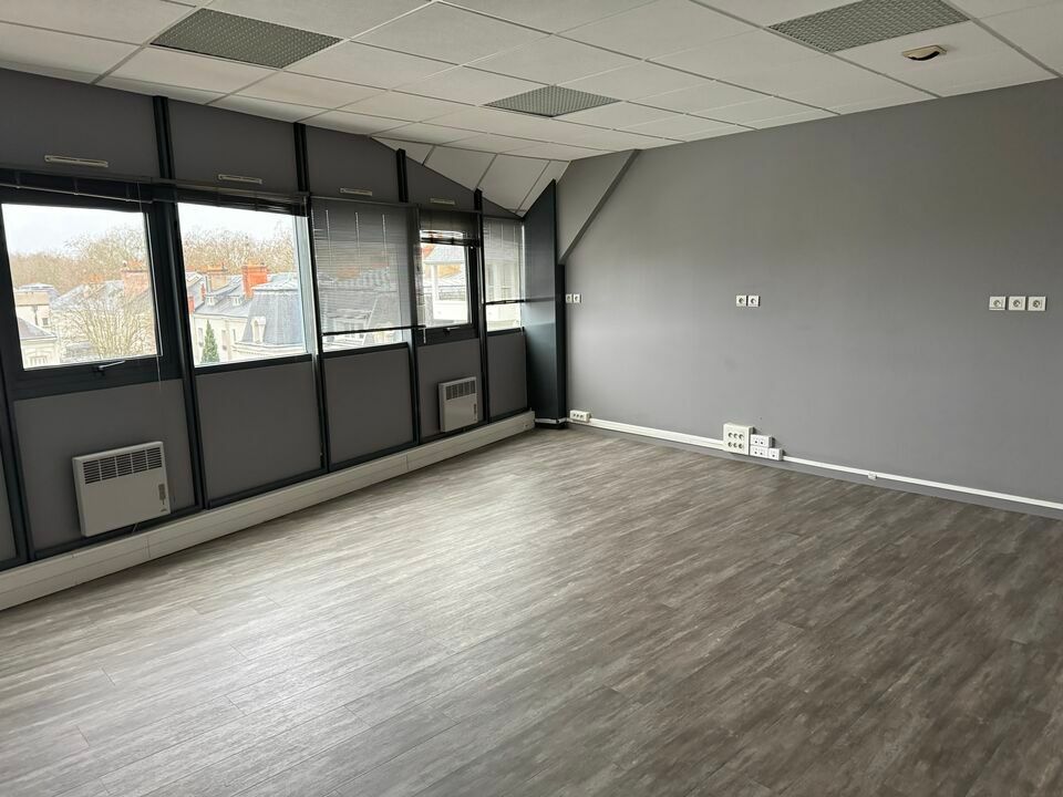 Vente bureaux 77 m² non divisibles