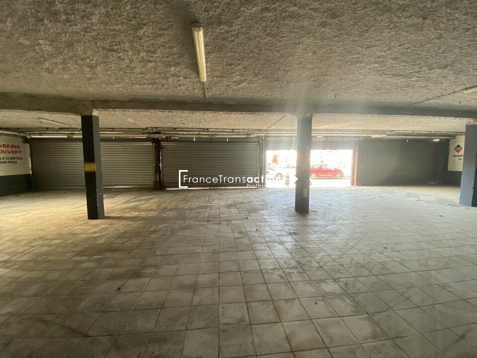 A LOUER LOCAL COMMERCIAL 400 à 830 m² PURPAN