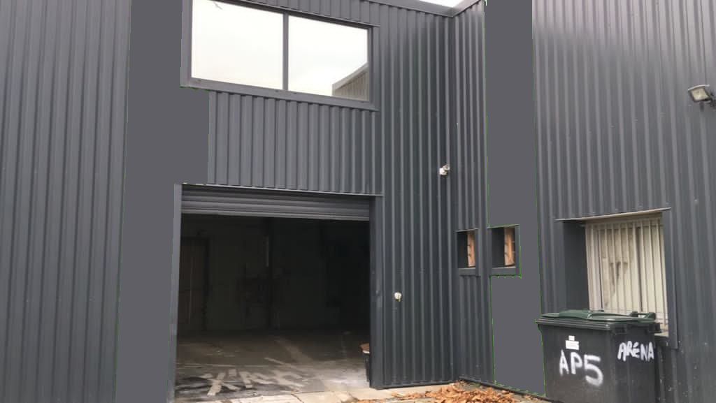 Location local 300 m² à SAINT JORY