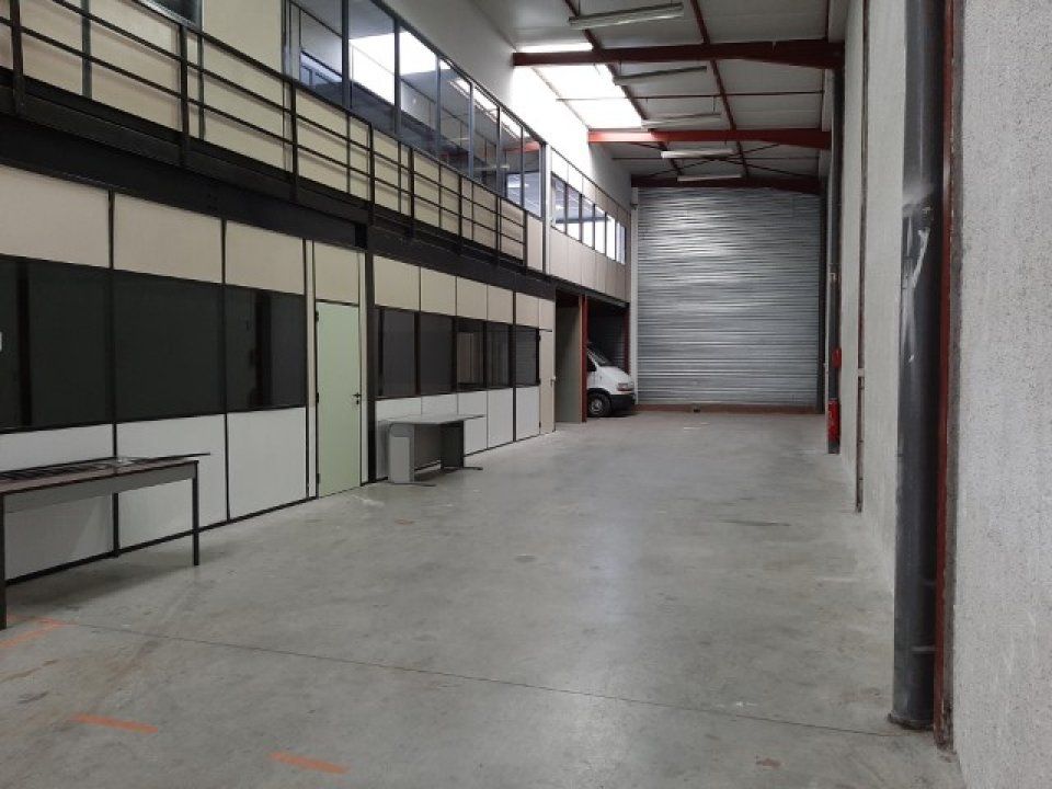 Vente local 480 m² à TOULOUSE