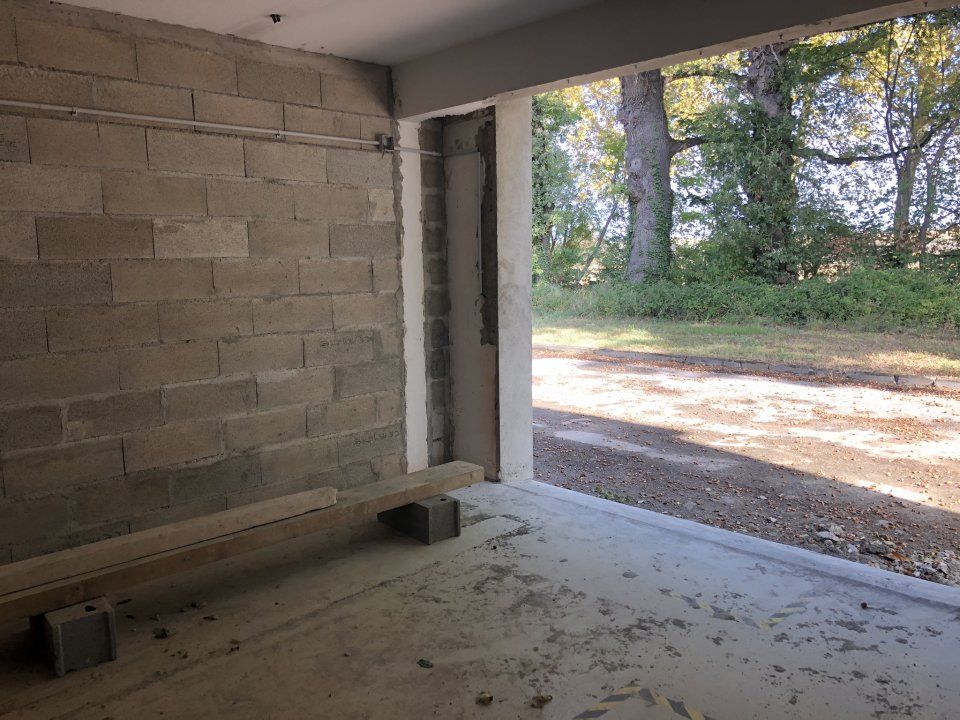 Location local 41 m² à MONTGISCARD