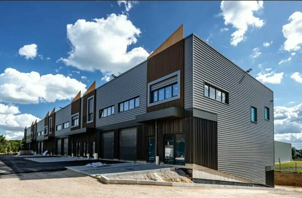 Location local d''activites 475 m² non divisibles