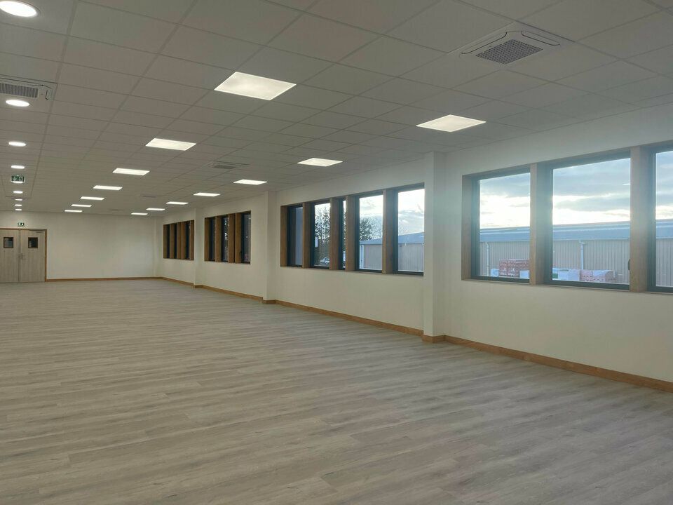 À LOUER - OUDALLE - BUREAUX NEUFS - 195 m² 