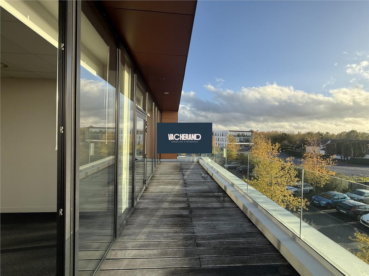 Location bureaux 331 m² à Lesquin