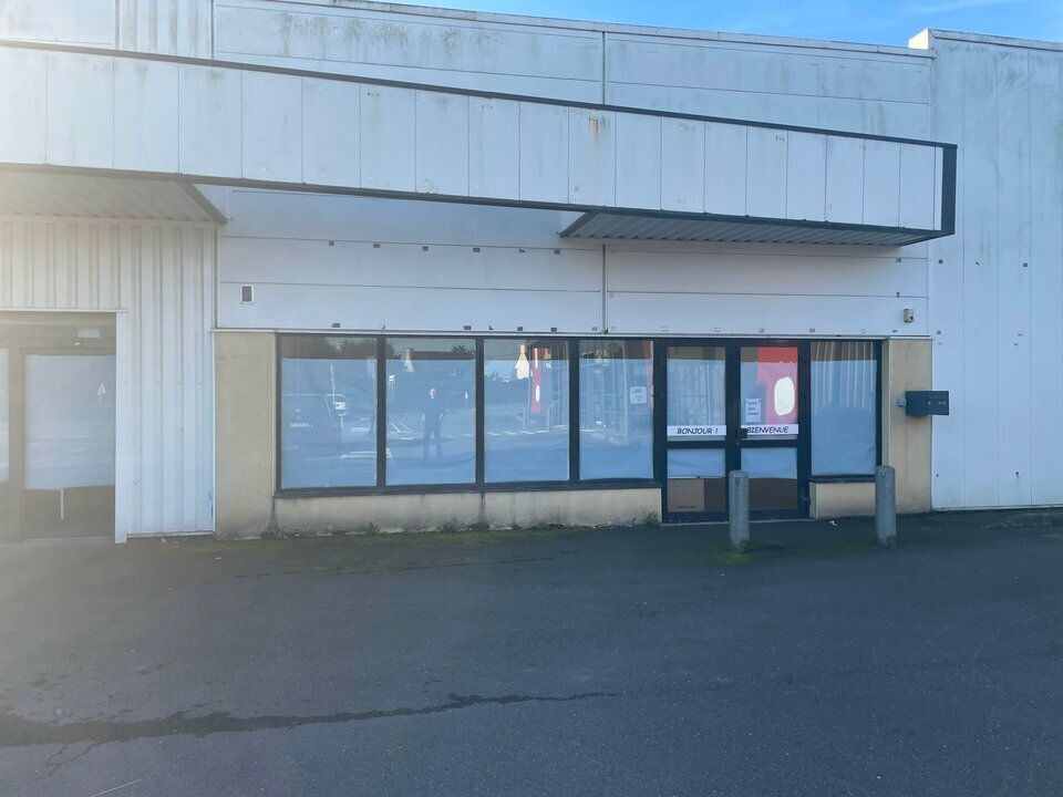 Vente local commercial 400 m² non divisibles