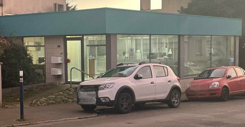 Vente bureaux 178 m² non divisibles