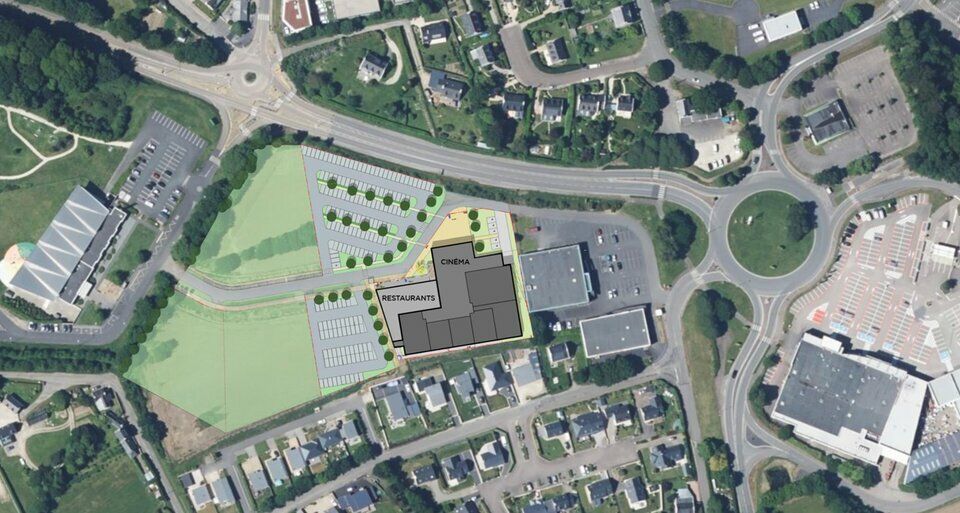 A LOUER - CELLULE COMMERCIALE - RESTAURATION - PLOURIN LES MORLAIX