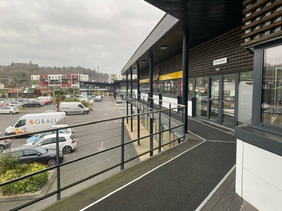 A LOUER - LANDERNEAU - BUREAUX 