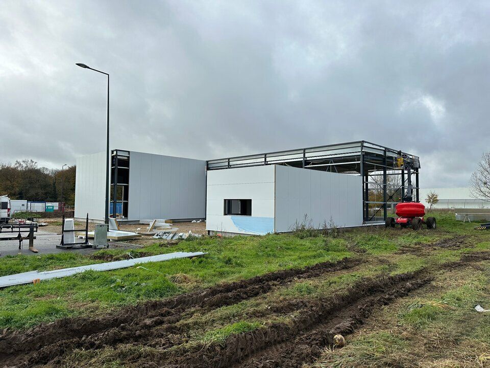 Location local d''activites 315 m² non divisibles