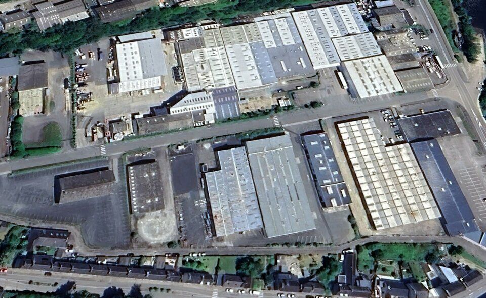 Vente local d''activites 700 m² non divisibles