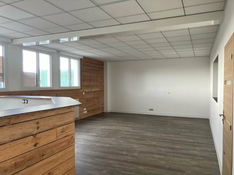 Location bureaux 77 m² non divisibles