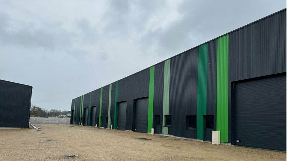 Location local d''activites 137 m² non divisibles