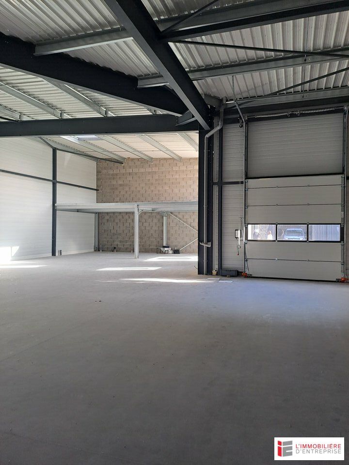 Location local d''activites 387 m² non divisibles