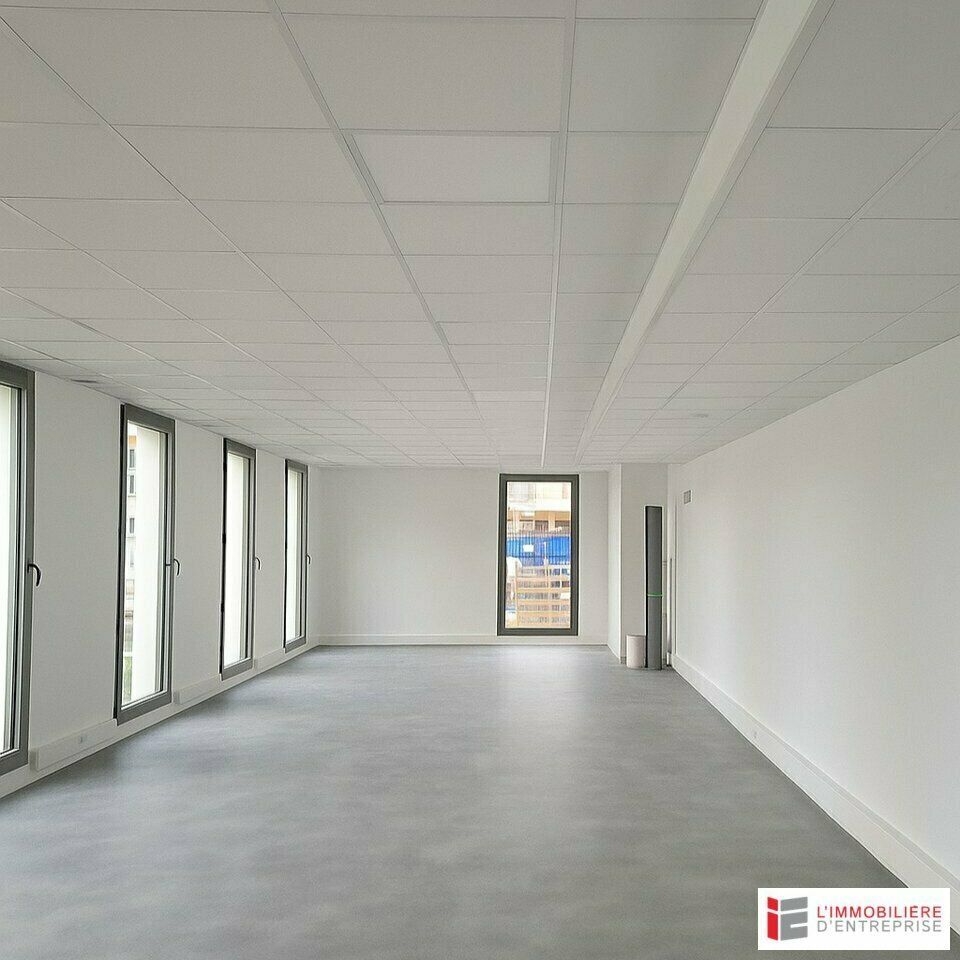 Location local d''activites 100 m² non divisibles