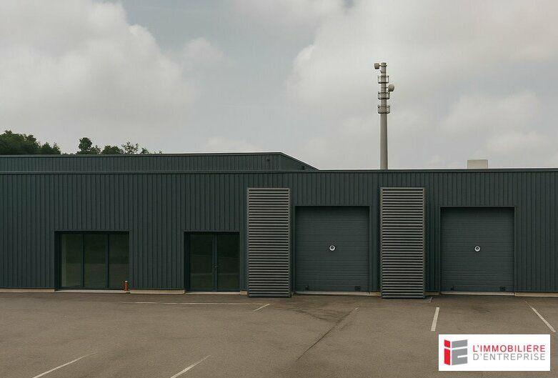 Location local commercial 200 m² non divisibles