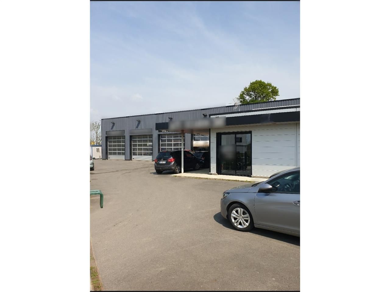 Vente local d''activites 900 m² non divisibles
