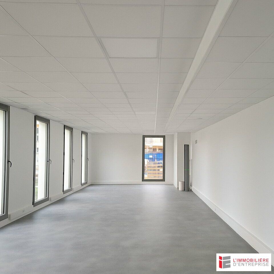 Vente bureaux 100 m² non divisibles