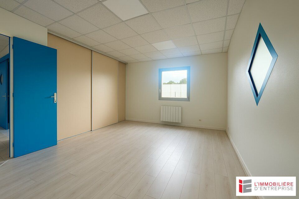 LOCATION – BUREAUX AVEC DÉPÔT – 290 M² – BETTON
