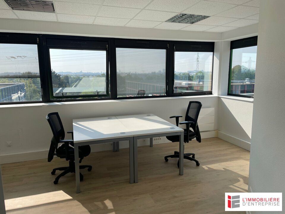 Location bureaux 14 m² non divisibles